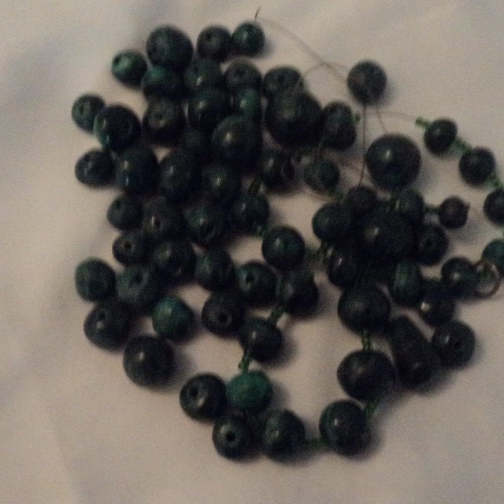 MALACHITE NECKLESS BEADS